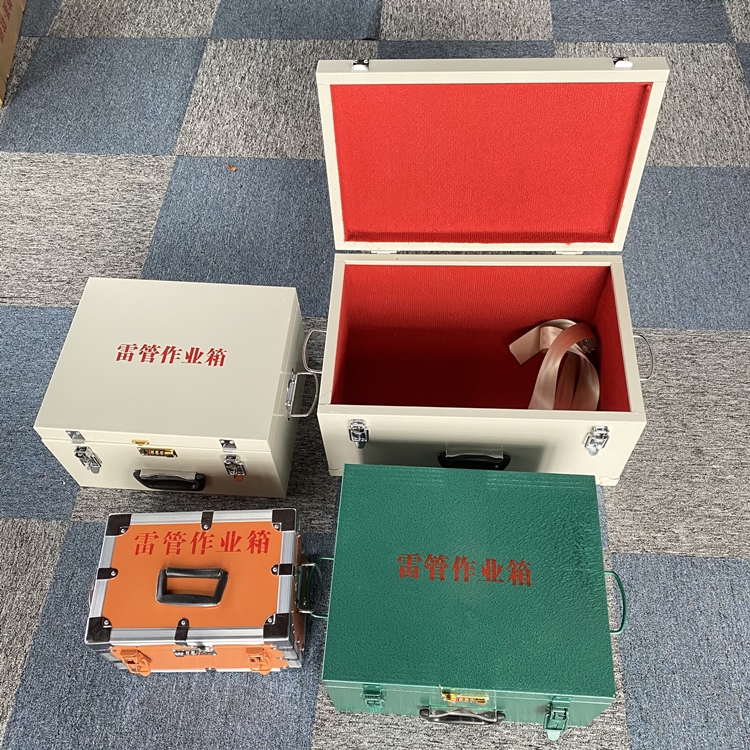 西市爆破工程作业箱如何选择？玻璃钢与传统材质的全面对比